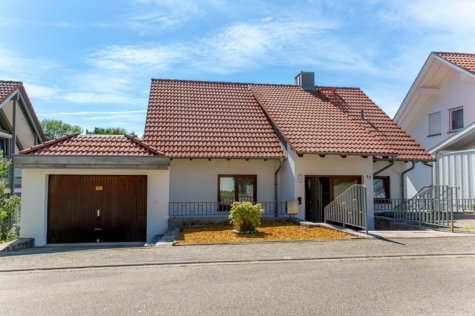 RESERVIERT – Einfamilienhaus mit ELW in Bestlage von Friesenheim-Heiligenzell – RESERVIERT, 77948 Friesenheim, Einfamilienhaus