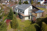 VERKAUFT - Großzügiges Einfamilienhaus in bester Lage von Titisee-Neustadt - VERKAUFT - Ansicht SüdwestenSeitenansicht
