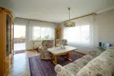 Wohnzimmer EG - Älteres 1-2-Familienhaus in Oberschopfheim