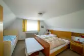 Schlafzimmer DG - VERKAUFT - Älteres Einfamilienhaus mit Scheune und großem Garten