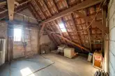 Speicher DG (Ausbaureserve) - VERKAUFT - Älteres Einfamilienhaus mit Scheune und großem Garten