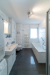 Barrierefreie, neuwertige und altersgerechte 4-Zimmer-Wohnung - für den Käufer provisionsfrei - Badezimmer